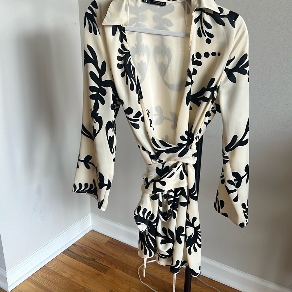 Zara Mini wrap dress